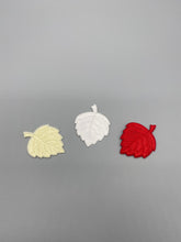 Load image into Gallery viewer, Janlinkis Embroidered patches for clothing,Maple leaf clothing embroidery piece / ironing patch, decal clothing / Dress / Hat / Jeans sewn cartoon Decal DIY accessories.
