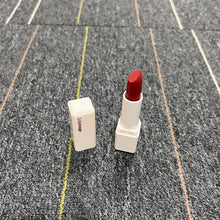 Load image into Gallery viewer, Lilyimage Lipsticks,Super Lustrous Lipstick, High Impact Lipcolor with Moisturizing Creamy Formula, Infused with Vitamin E and Avocado Oil in Red / Coral Pearl, Lipstick - vibrant color + high shine finish
